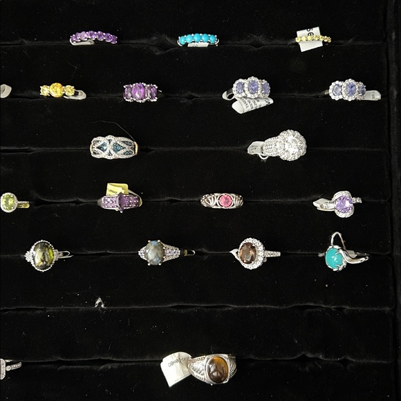 31 Total Multi-Color Rings - Picture 5 of 7